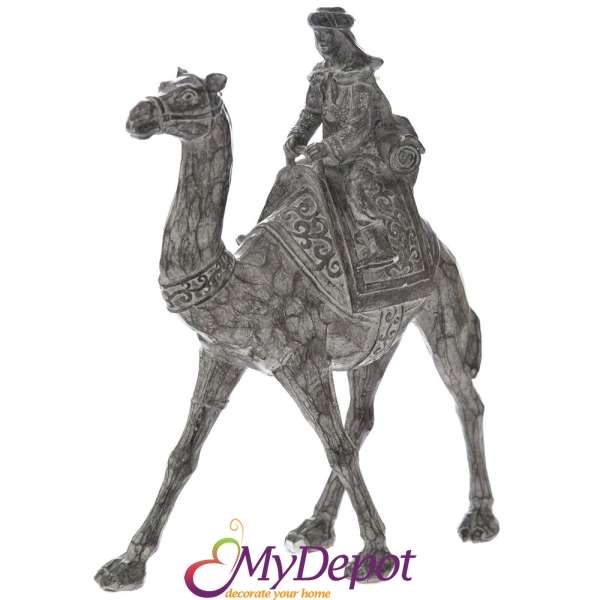 Полирезинова камила с ездач, сиво, 34 см 