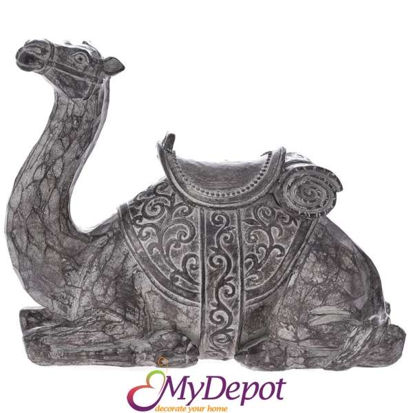Полирезинова камила, сиво, 25 см 