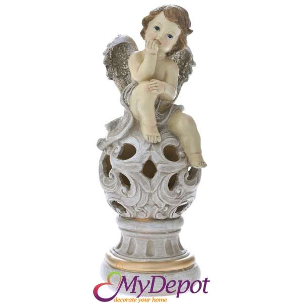 Полирезинов ангел със светеща топка, 12х11х32 см