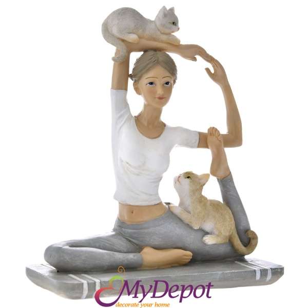 Полирезинова фигурка, жена практикуваща йога, 15х6х16 см