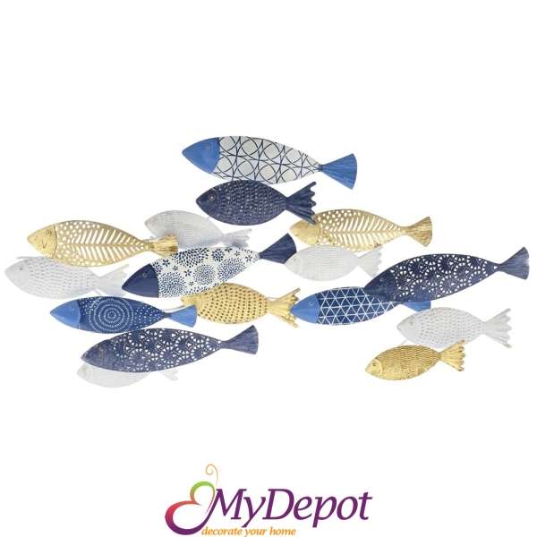 Стенна декорация от разноцветни метални риби. Размер: 67х39 см