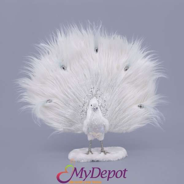 Бял паун с блясък и разперена опашка от пера. Размер: 40х13х40 см