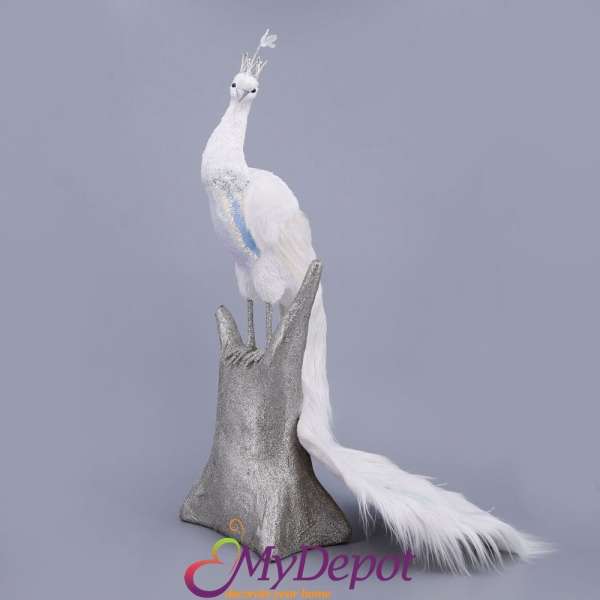 Бял паун с блясък и опашка от пера. Размер: 53х48х81 см