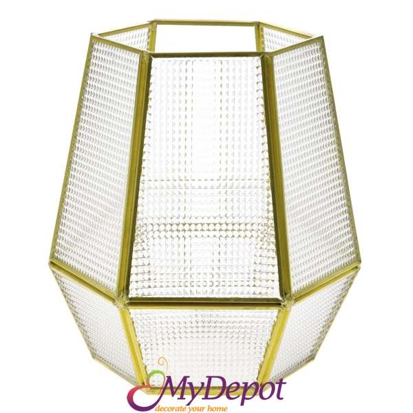 Метален златен светилник  - шестоъгълен със страници от матирано стъкло. Размер: 12х20 см  