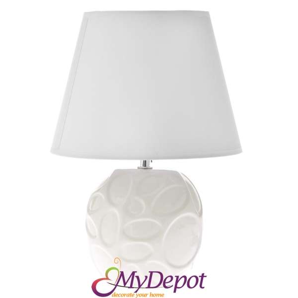 Нощна лампа с перлено бяла керамична основа. Размер: Ф 24х39 см