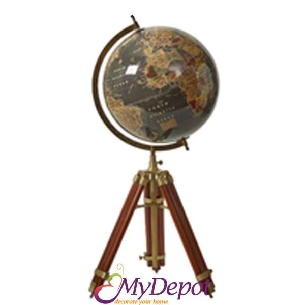 Античен глобус върху дървен триножник. Размер: Ф 20х46 см