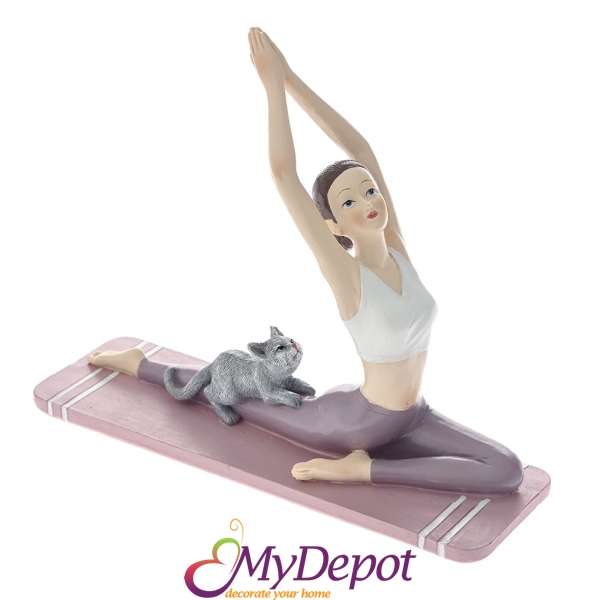 Поли фигурка - жена в йога поза с коте, 21,5х6,5х17см