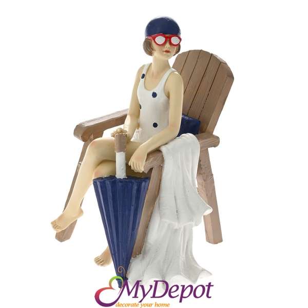 Поли фигурка- жена с бански и син чадър, 9,5х9х13 см