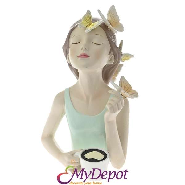 Поли фигура-момиче с чаша кафе и пеперуди.Размер:20х14х27 см
