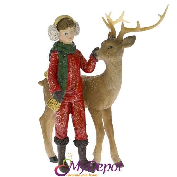 Поли фигура- момче с червени дрехи и елен, 17х12х21 см