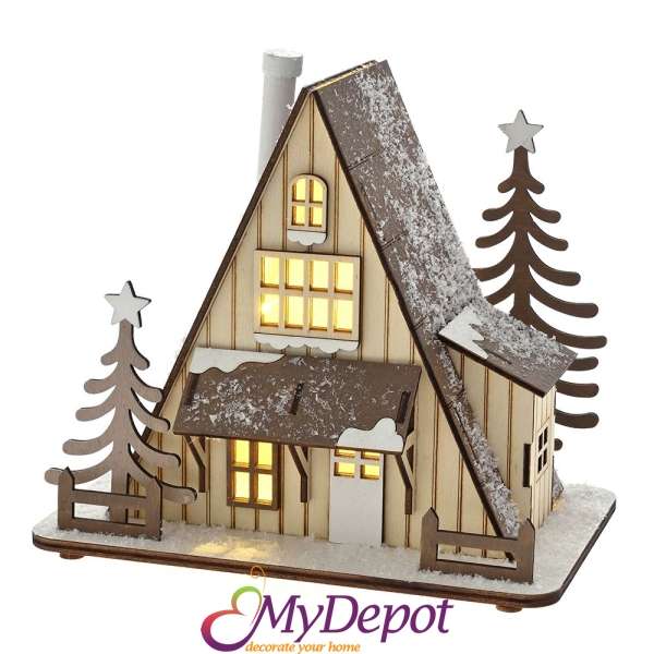 Коледна снежна дървена къща със светлини, 18Х12Х16СМ