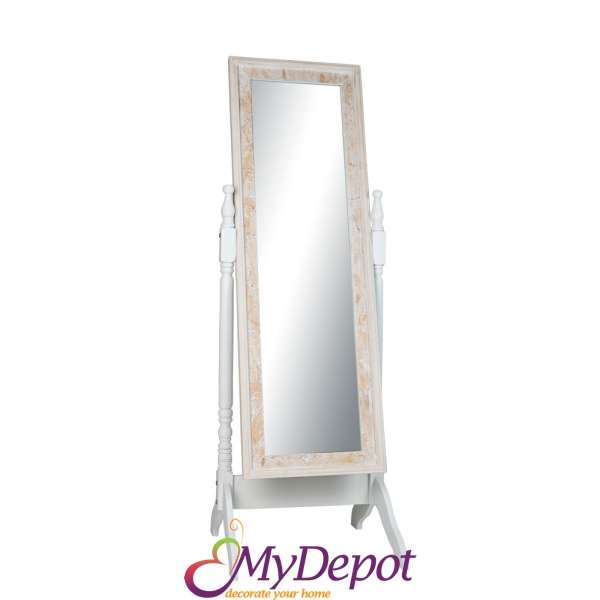 Бяло дървено огледало с височина 55х50х160 см